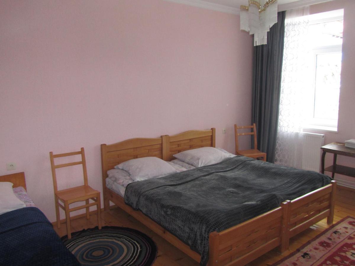 Guest House Lela Rezo Kazbegi Kültér fotó